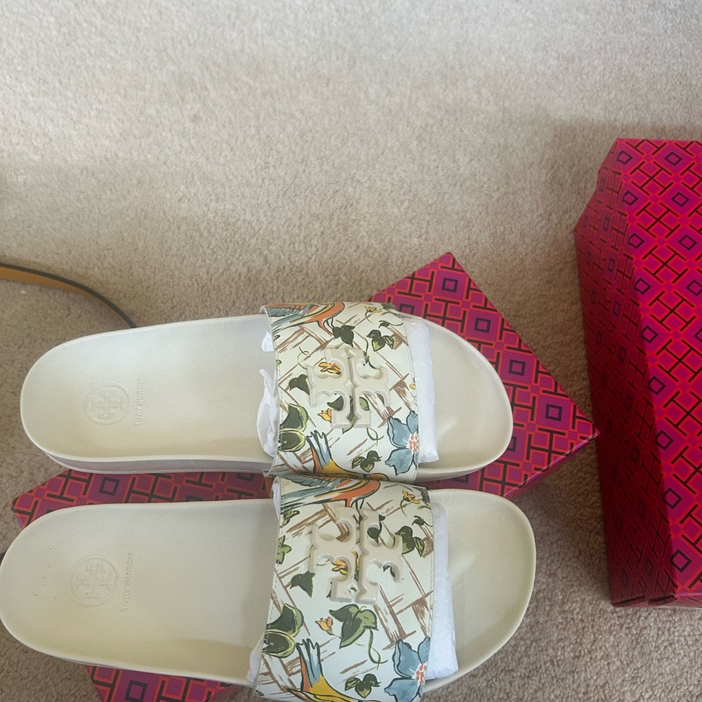 Tory Burch Cream Floral Sandals